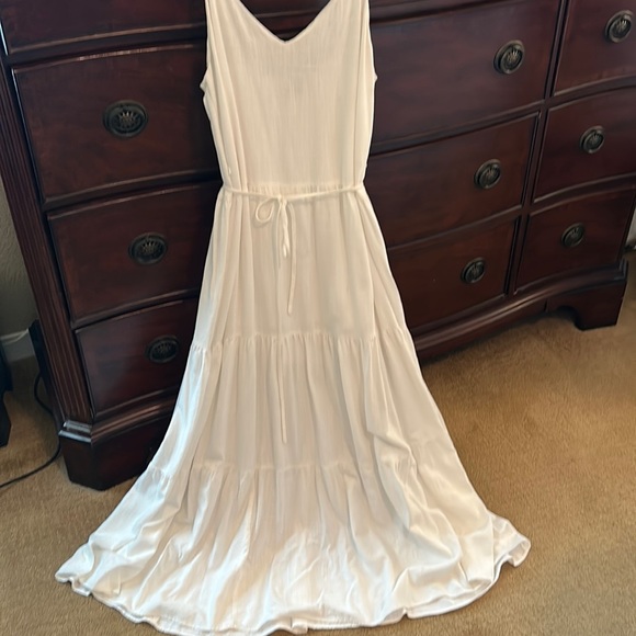 Splendid white linen maxi - Picture 1 of 2